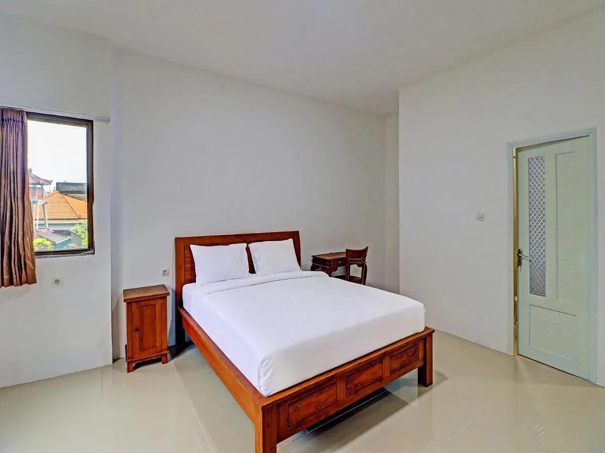 מלון Tuban Capital O 92039 Runways House